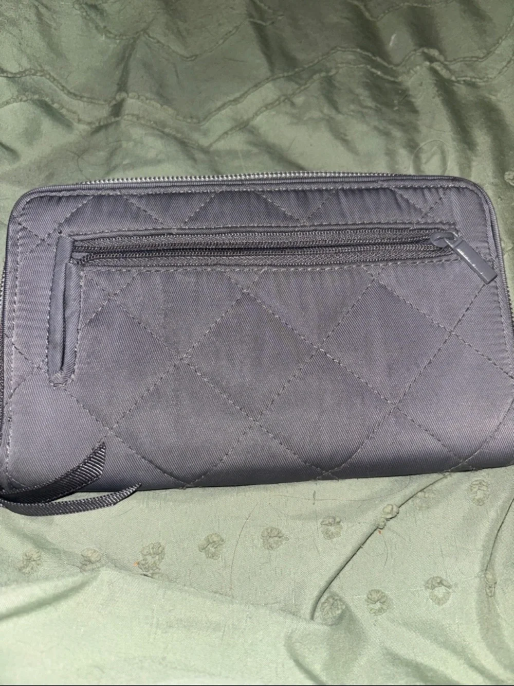Quilted gray Vera Bradley Women's Zip-Around Wallet with front closure - Picture 5 of 6